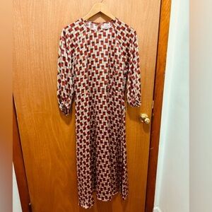 Geometric Print Mini Dress in Burgundy and Cream